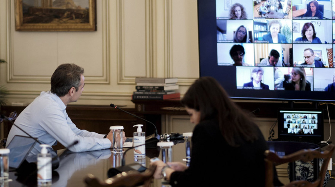 Τηλεδιάσκεψη του Κυρ. Μητσοτάκη με τις Διευθύντριες και τους Διευθυντές των Νοσηλευτικών Υπηρεσιών