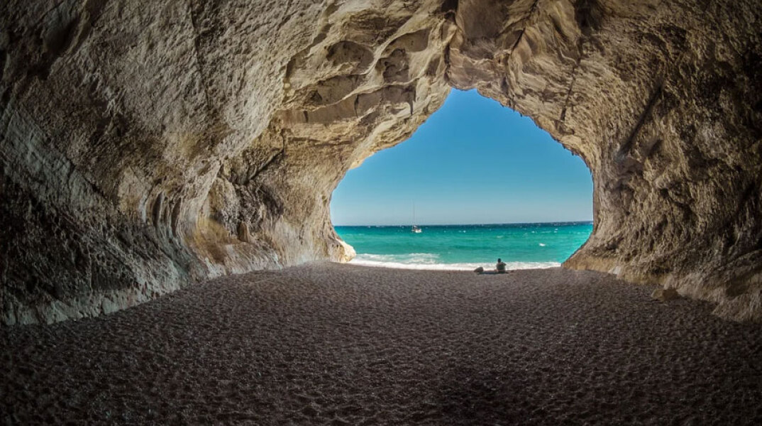 Ιταλία - Κορωνοϊός: Έως και 500 ευρώ σε οικογένειες με εισόδημα έως 40.000 ευρώ για να πάνε διακοπές