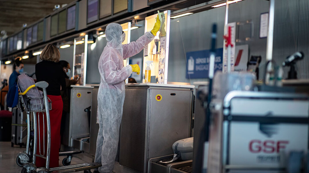 Κορωνοϊός στη Γαλλία: Ξεπέρασαν τους 350 οι νεκροί το τελευταίο 24ωρο