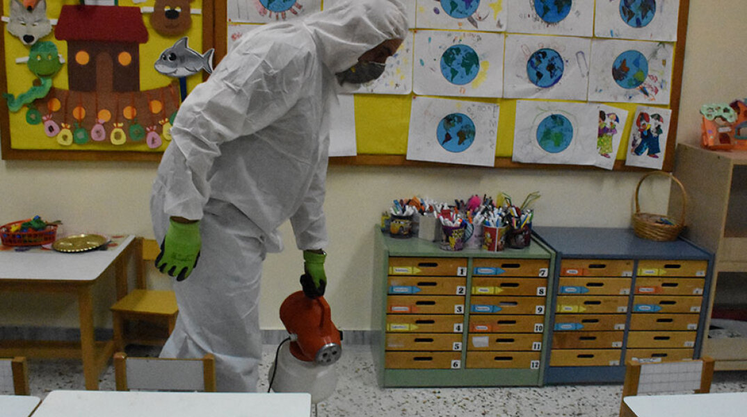 Απολυμάνσεις για τον κορωνοϊό σε σχολεία 
