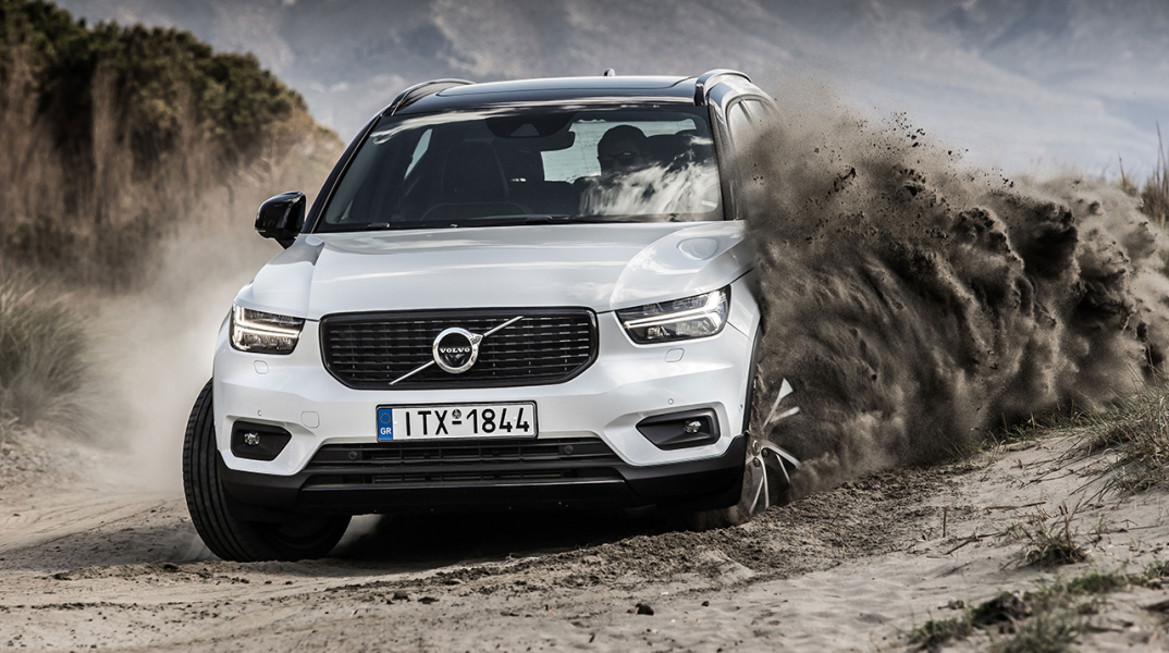 volvo-XC40-AWD.jpg