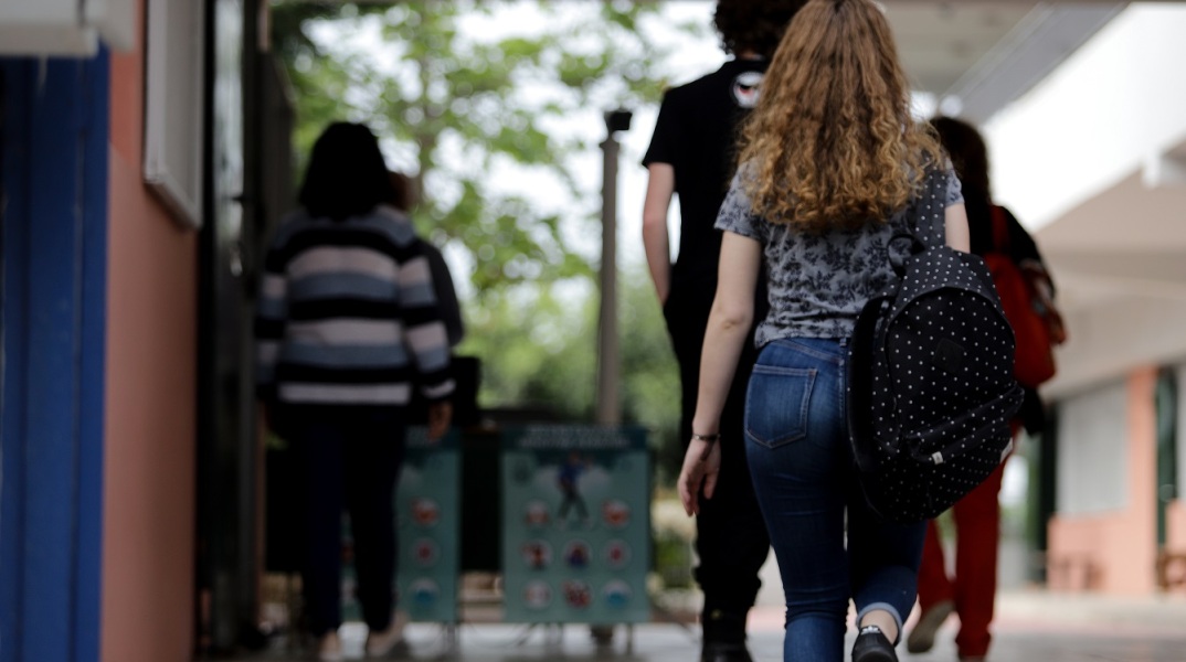 ΛΥΚΕΙΟ ΓΛΥΦΑΔΑ ΘΕΡΜΟΜΕΤΡΗΣΗ ΑΣΦΑΛΕΙΑ ΠΡΟΣΤΑΣΙΑ ΠΑΙΔΕΙΑ ΕΚΠΑΙΔΕΥΣΗ ΚΟΡΟΝΟΙΟΣ ΚΟΡΩΝΟΙΟΣ ΠΑΝΔΗΜΙΑ COVID19 1ο ΣΧΟΛΕΙΟ