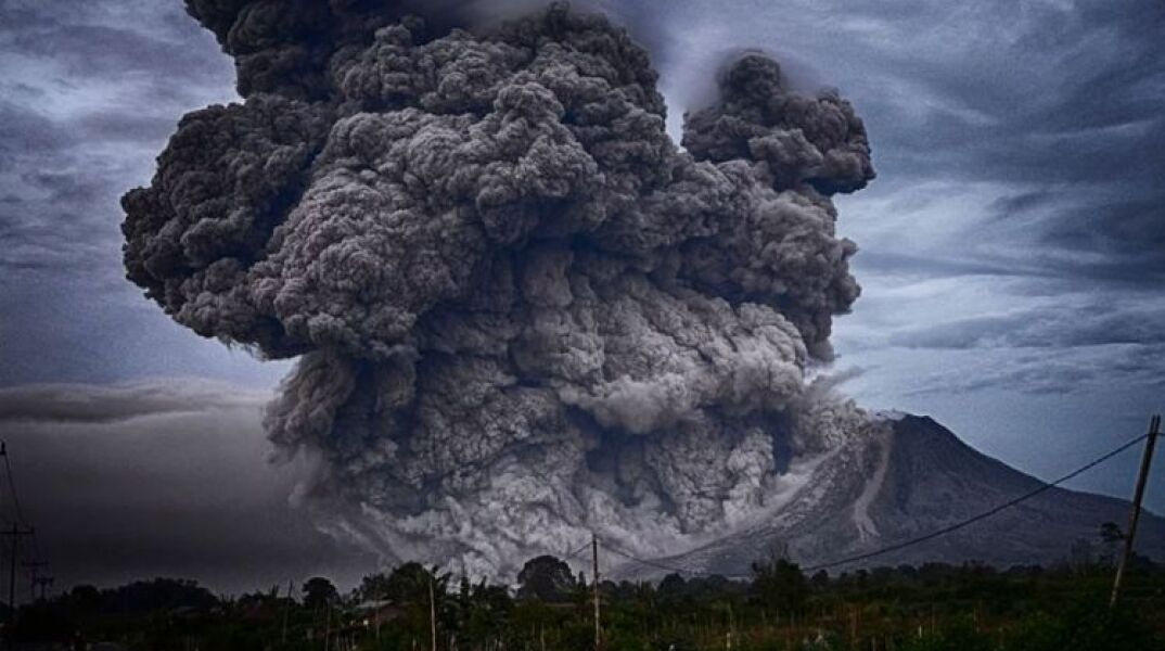 Έκρηξη ηφαιστείου - Αρχείο