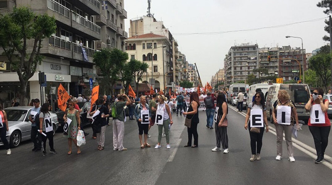 Θεσσαλονίκη: «Όχι» από τους εκπαιδευτικούς στη χρήση κάμερας στις σχολικές αίθουσες