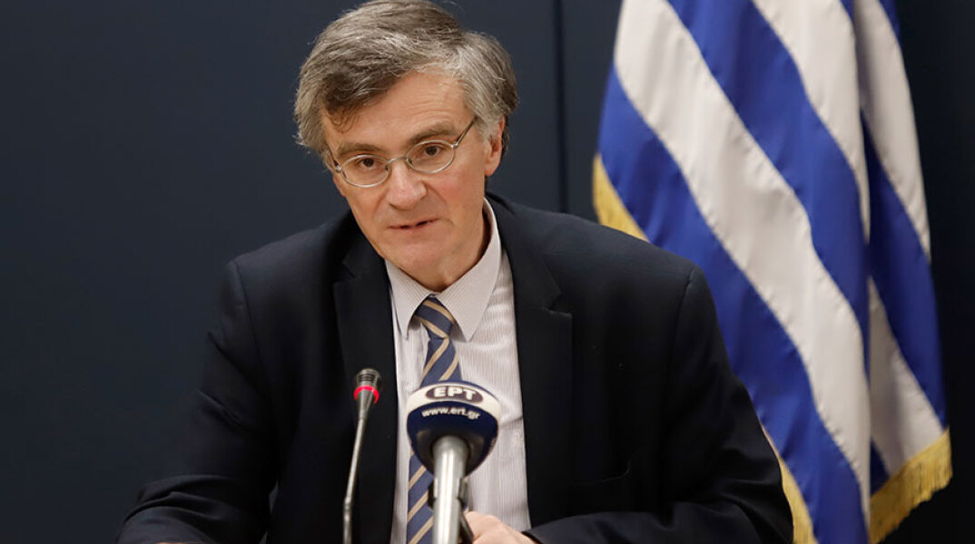 Η ενημέρωση για τον κορωνοϊό στην Ελλάδα από τον Σωτήρη Τσιόδρα