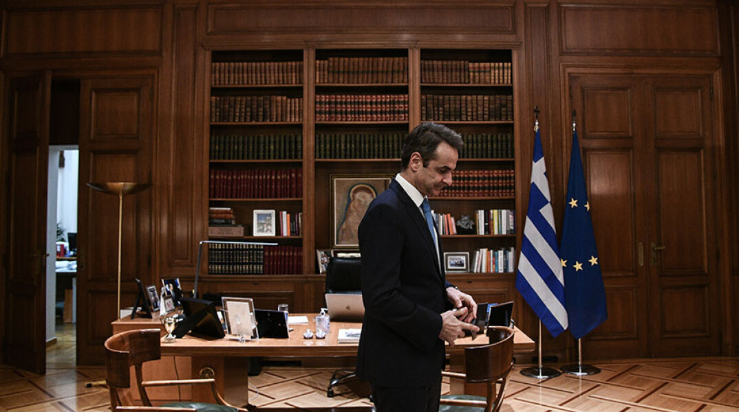 Κυριάκος Μητσοτάκης - Κορωνοϊός: Διάγγελμα προς τους πολίτες για τα νέα μέτρα στήριξης