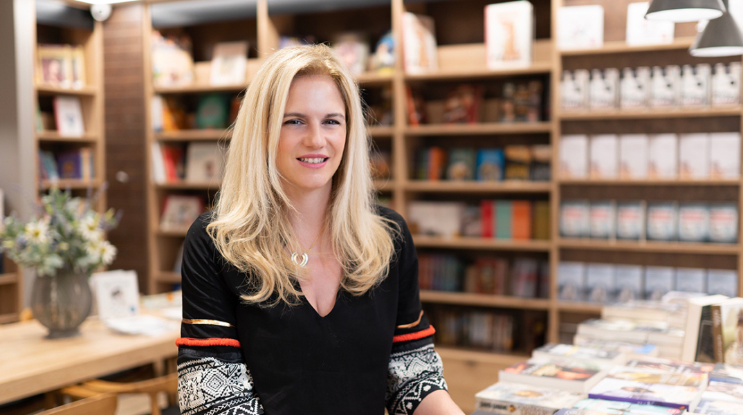 H Διευθύντρια Επικοινωνίας & Δημοσίων Σχέσεων των εκδόσεων Διόπτρα, Αλεξάνδρα Αυγερινού γράφει γι' αυτά που έμαθε από την καραντίνα.