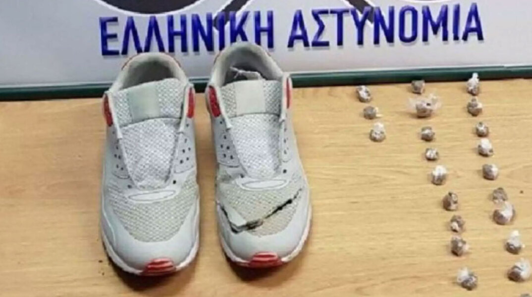 Αγρίνιο: Η κοκαΐνη βρισκόταν στο αθλητικό παπούτσι