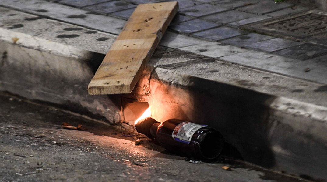 Επίθεση με μολότοφ