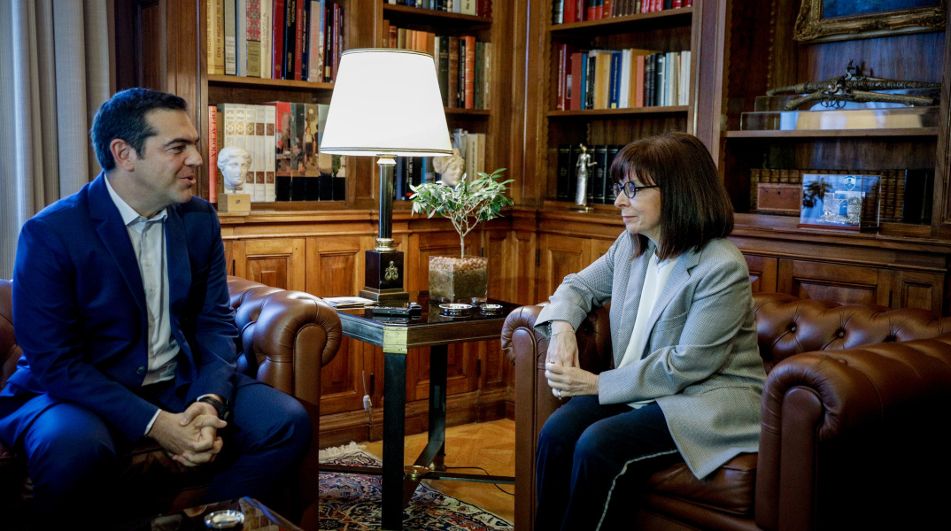 Στην πρόεδρο της Δημοκρατίας ο Αλέξης Τσίπρας 