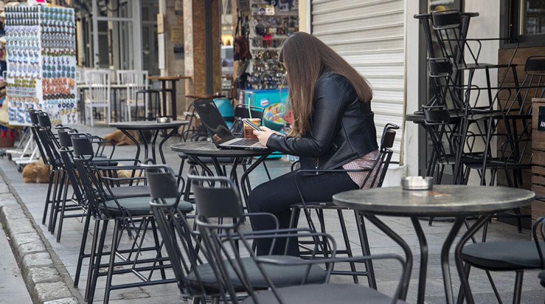 Άνοιξαν καφέ και εστιατόρια στη Θεσσαλονίκη