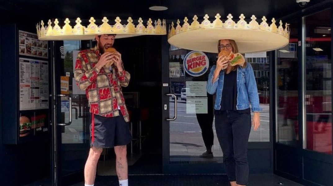 «Κορώνες κοινωνικής αποστασιοποίησης» στη Γερμανία 