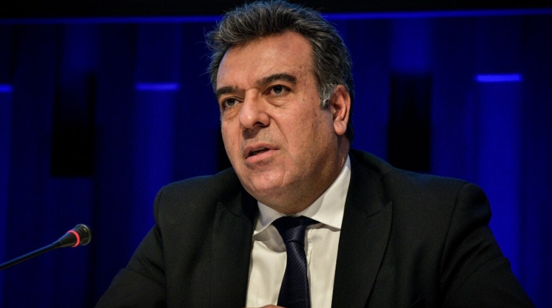 Ο υφυπουργός Τουρισμού Μάνος Κόνσολας