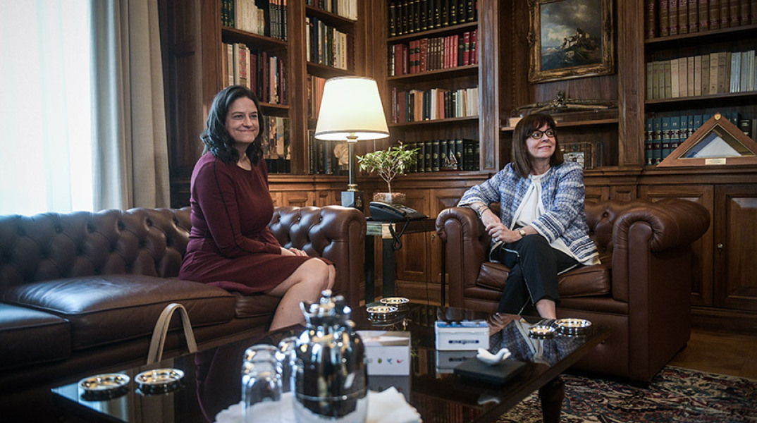 Συνάντηση της Προέδρου της Δημοκρατίας Κατερίνας Σακελλαροπούλου με την Υπουργό Παιδείας Νικη Κεραμέως