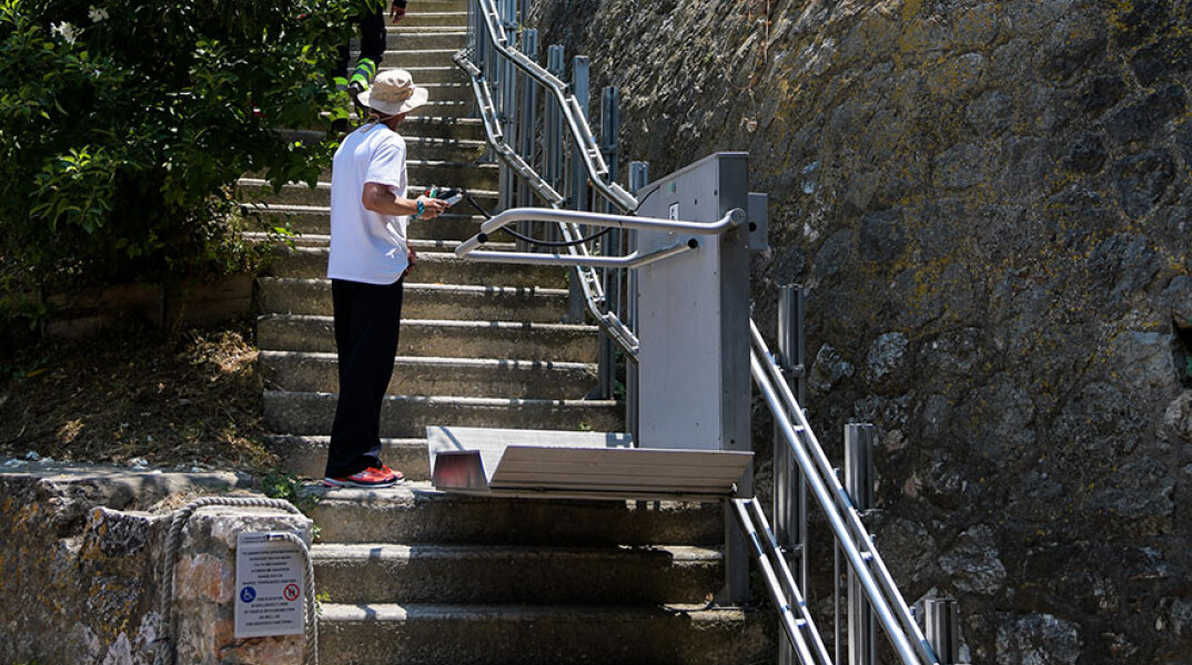 Το αναβατόριο της Ακρόπολης