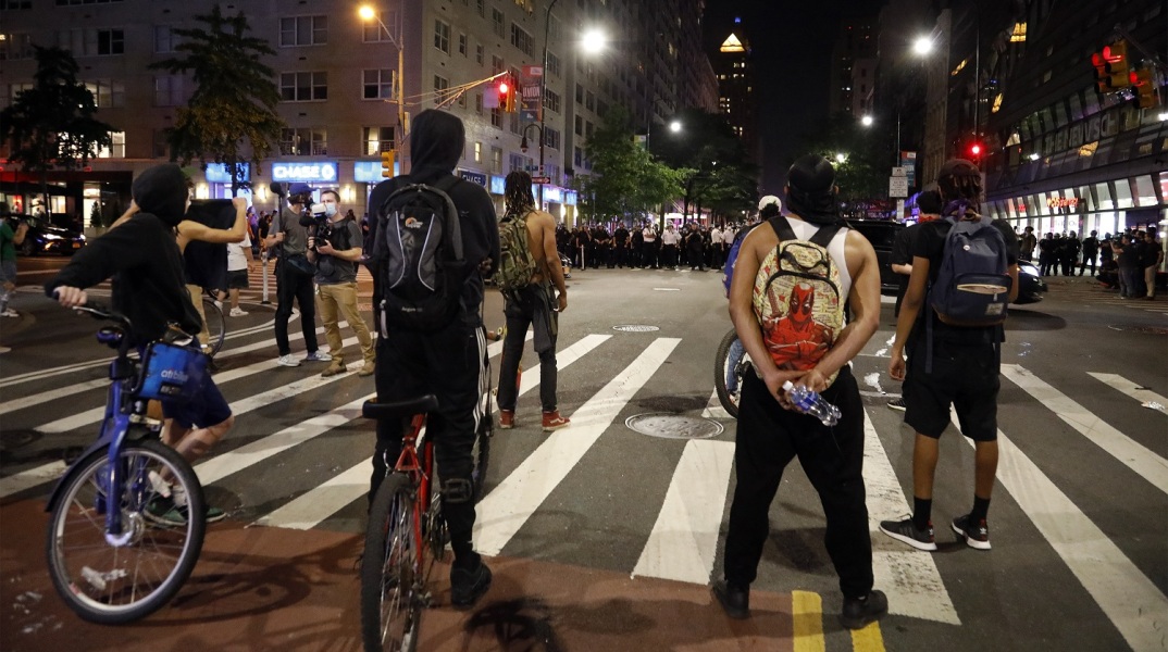 Οι ταραχές στις ΗΠΑ επεκτείνονται μετά τον φόνο του Τζορτζ Φλόιντ