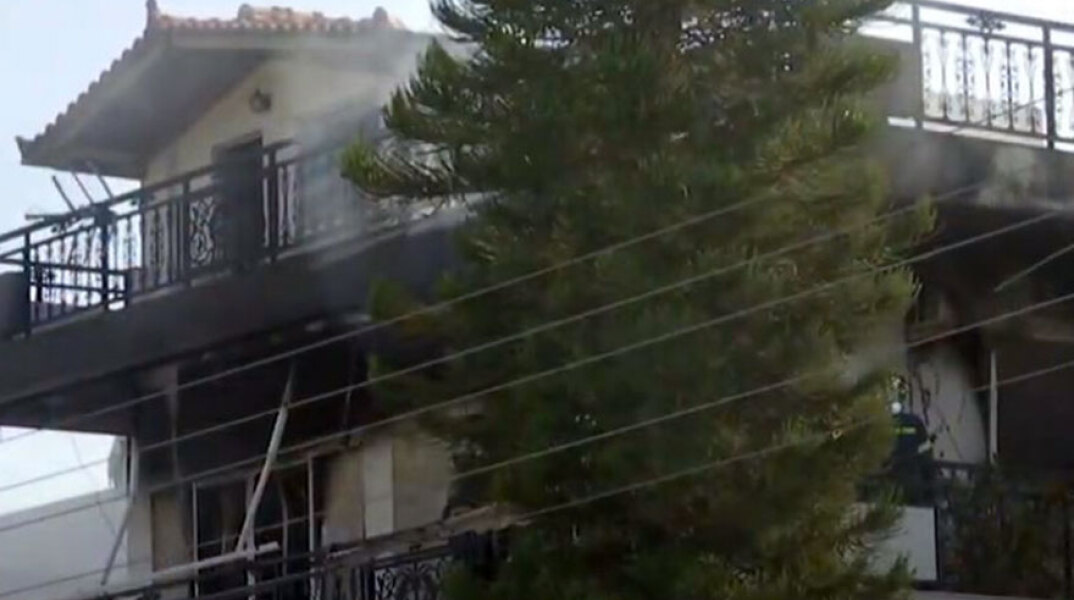 Πυρκαγιά στη Βούλα