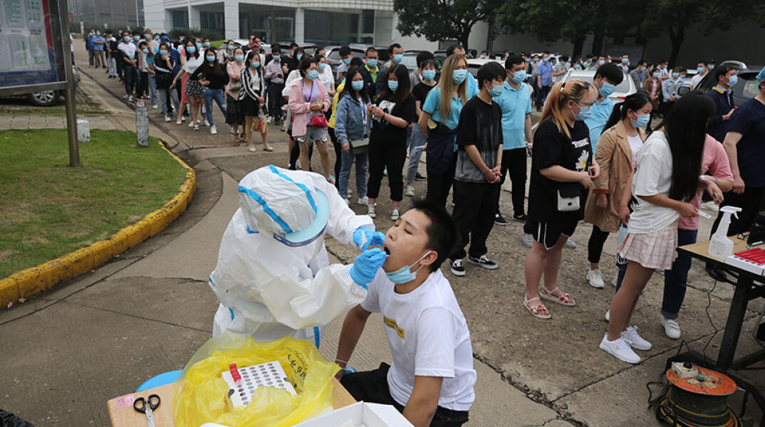 Δεν βρέθηκαν νέα κρούσματα κορωνοϊού στην Ουχάν, τη «γενέτειρα» του Covid-19