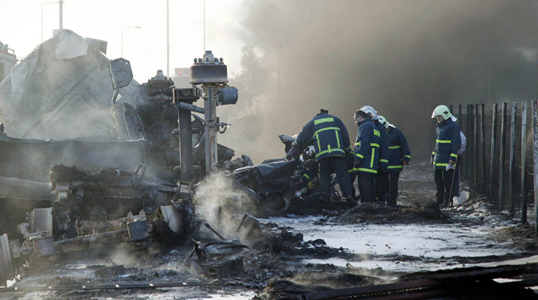 Φωτιά σε βυτιοφόρο όχημα στην Εθνική Οδό - Αρχείου 