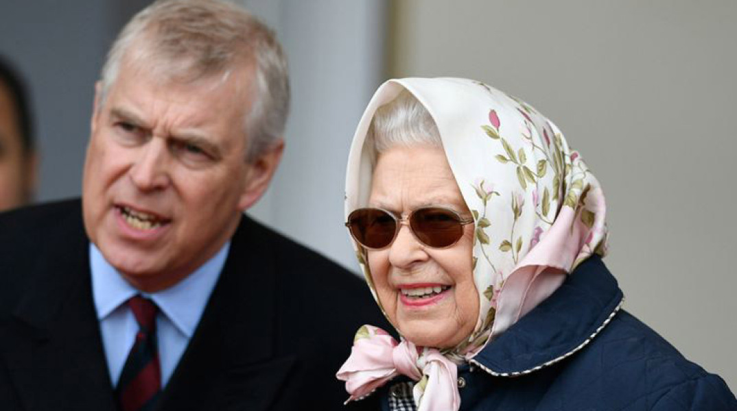 Πρίγκιπας Άντριου, Βασίλισσα Ελισάβετ Β' 