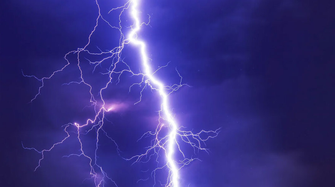 Κεραυνός σκότωσε άνδρα στα Φάρσαλα