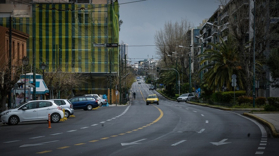 Δρόμος της Αθήνας την περίοδο της καραντίνας