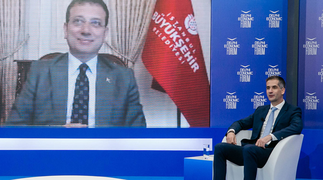 Ο δήμαρχος της Κωνσταντινούπολης Εκρέμ Ιμάμογλου και ο δήμαρχος της Αθήνας Κώστας Μπακογιάννης