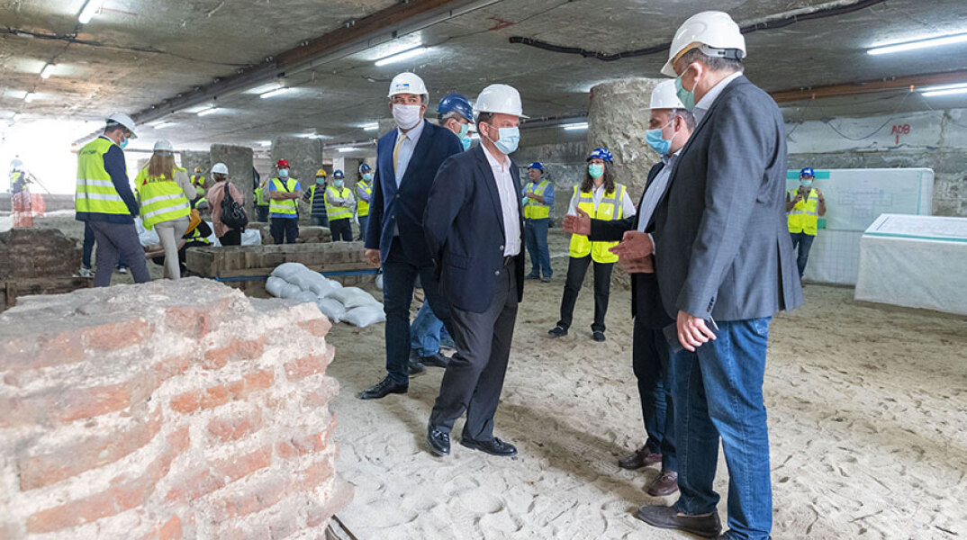 Ο υπουργός Υποδομών και Μεταφορών απαντά με κουίζ στον Αλέξη Τσίπρα για τα έργα στο Μετρό Θεσσαλονίκης