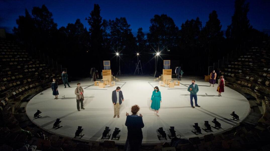 Το θέατρο επιστρέφει στην Κύπρο 