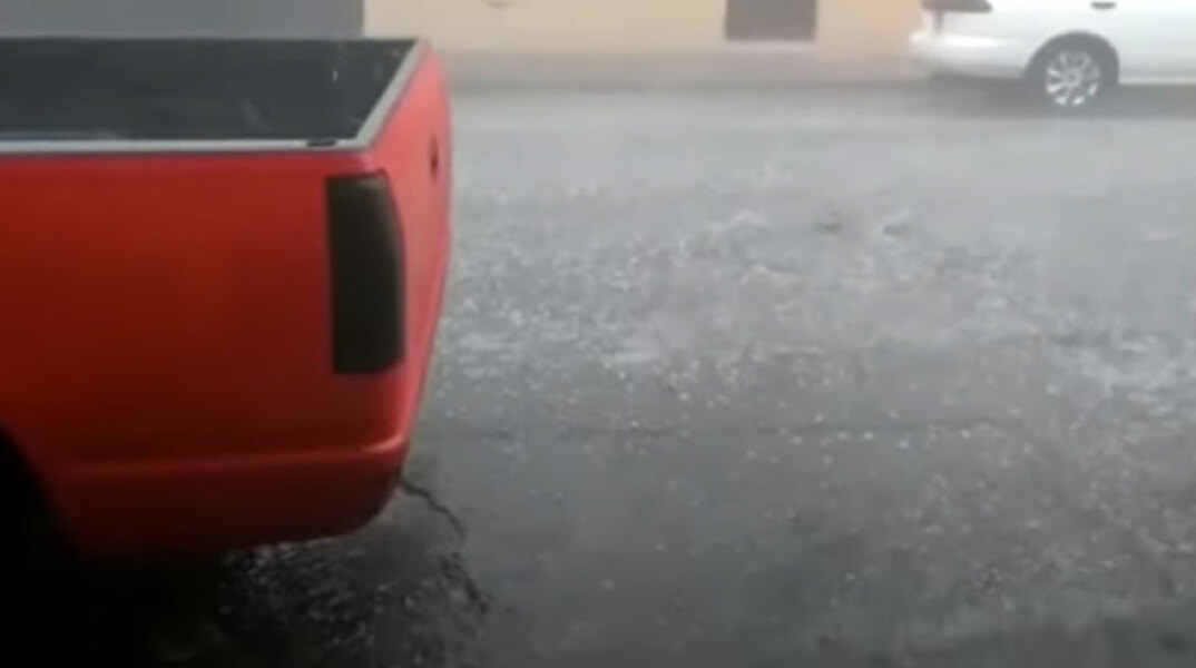 Τι κι αν έχει μπει το καλοκαίρι 2020: Στο Μεξικό ρίχνει χαλάζι