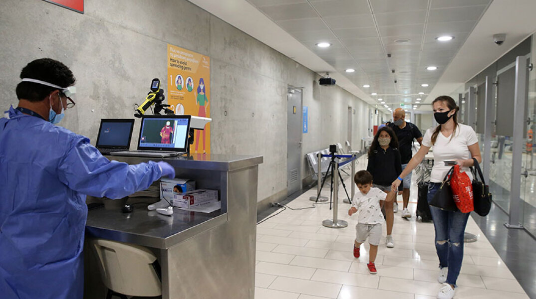 Έλεγχοι στο αεροδρόμιο της Λάρνακας για κορωνοϊό