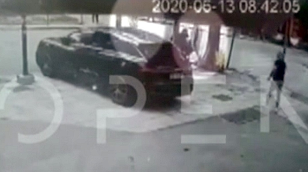 Βίντεο-ντοκουμέντο: Η στιγμή που η απαγωγέας αφήνει τη Μαρκέλλα