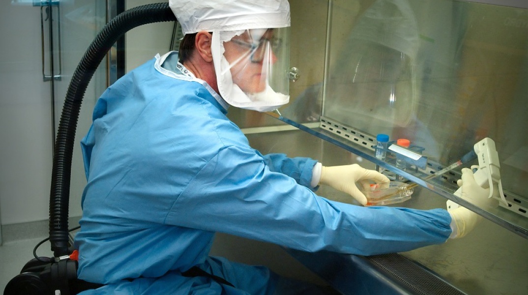 Ερευνητής σε εργαστήριο