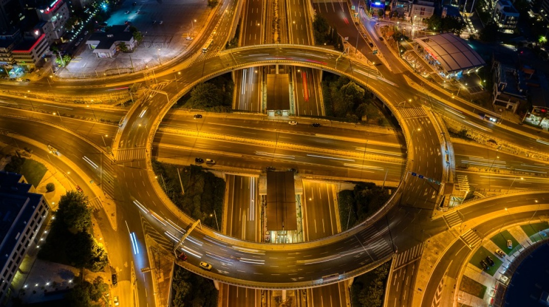 ΤΟ ΔΑΚΤΥΛΙΔΙ ΚΗΦΙΣΙΑΣ ΚΑΙ ΑΤΤΙΚΗΣ ΟΔΟΥ ΣΕ ΒΡΑΔΥΝΗ ΛΗΨΗ