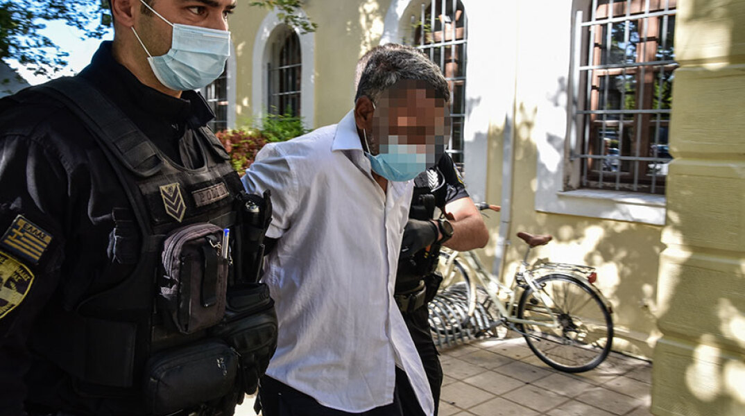 Ο κατηγορούμενος για την κακοποίηση και τον ξυλοδαρμό της 83χρονης στην Πρέβεζα 