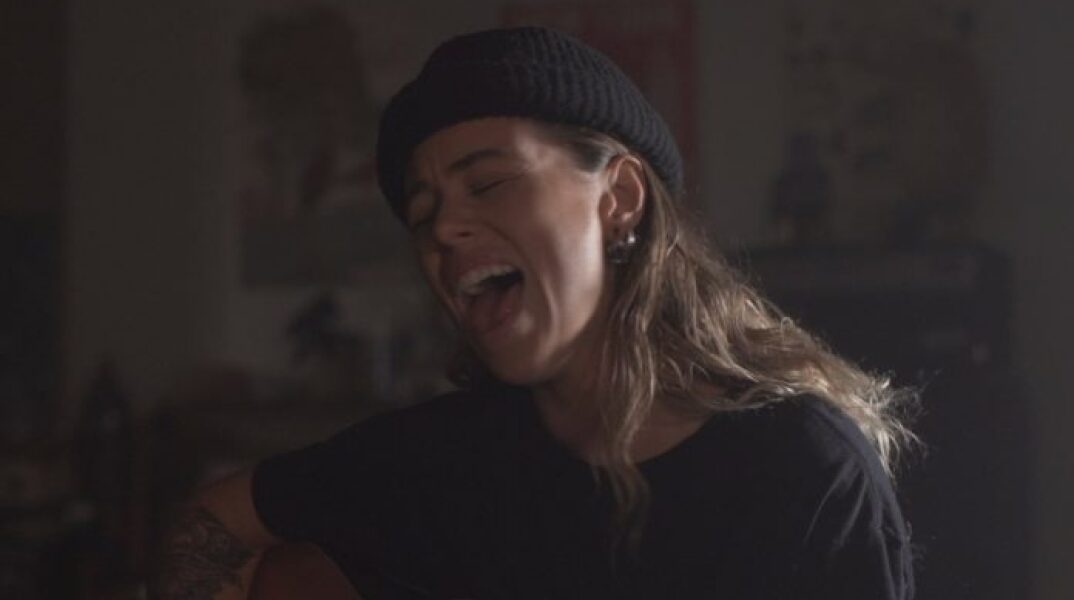 Η τραγουδοποιός Tash Sultana