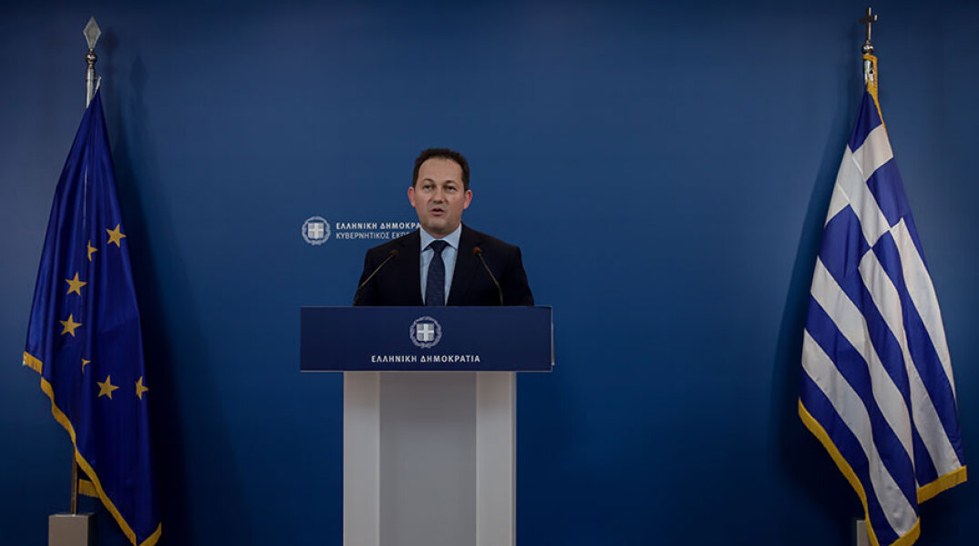 Στέλιος Πέτσας 