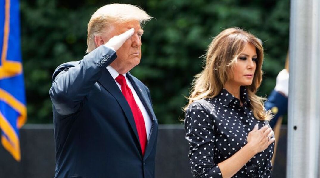 Ντόναλντ και Μελάνια Τραμπ στο Μνημείο των Βετεράνων του πολέμου της Κορέας 