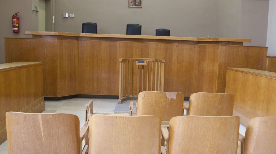 To Μεικτό Εφετείο της Αθήνας έκρινε ένοχη την 30χρονη κατηγορούμενη για τη δολοφονία μας 35χρονης μητέρας στο Κορωπί το 2016