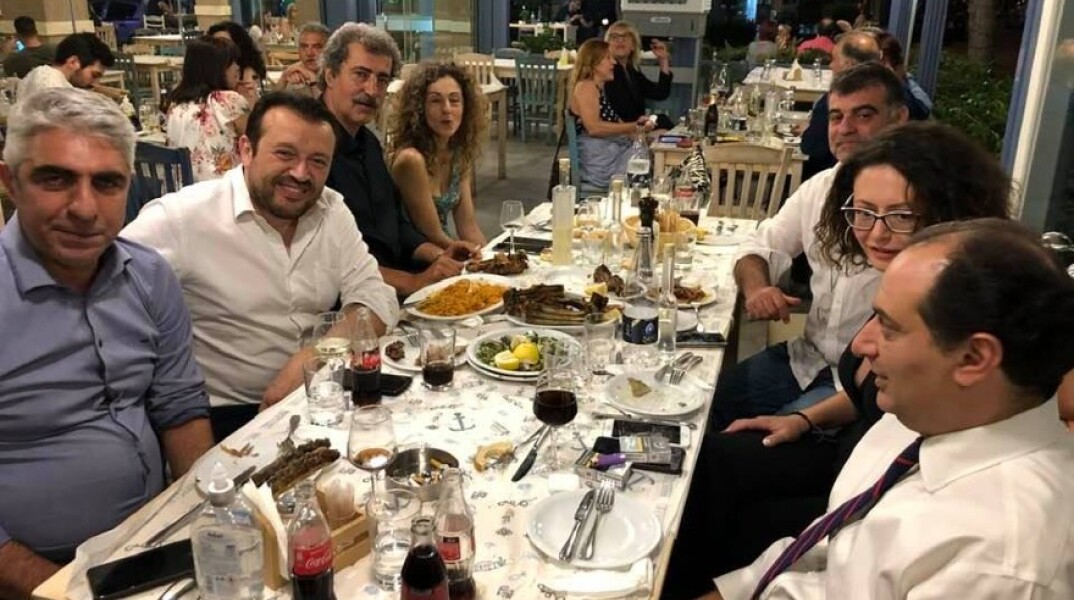 Ο Παύλος Πολάκης σε έξοδο για την ονομαστική του γιορτή