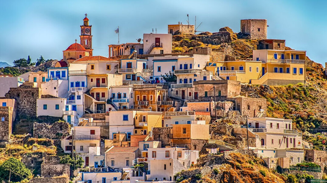 Kορωνοϊός στην Κάρπαθο: Έχει Covid-19 και η σύζυγος του 74χρονου Ελληνοαμερικανού