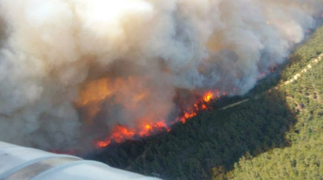 Καίγεται η Καλλίπολη - Μεγάλη φωτιά σε εξέλιξη στο βορειοδυτικό τμήμα της Τουρκίας