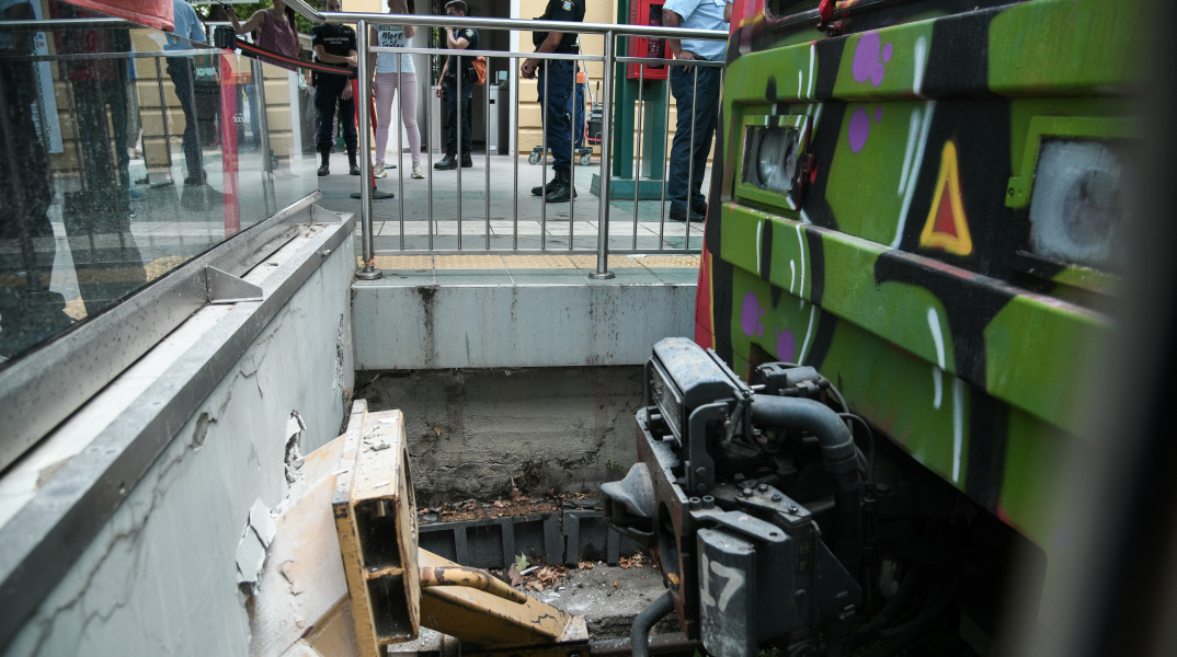 Τρένο του ΗΣΑΠ εκτροχιάστηκε στην Κηφισιά