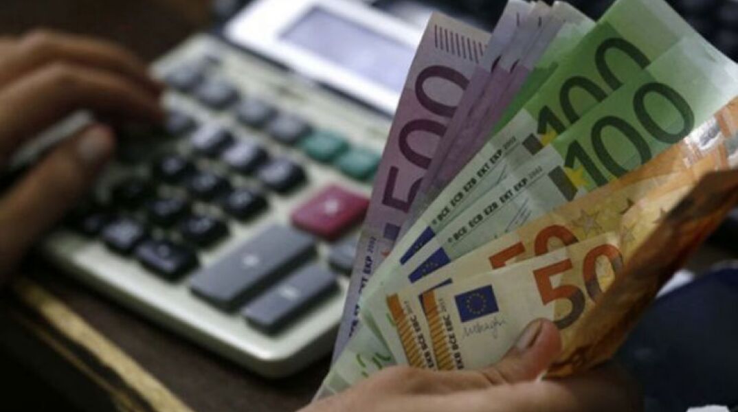 Ύφεση 9% προβλέπει η Κομισιόν για την Ελλάδα το 2020 