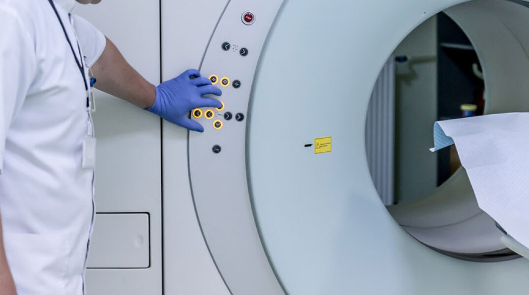 Μαγνητικός τομογράφος