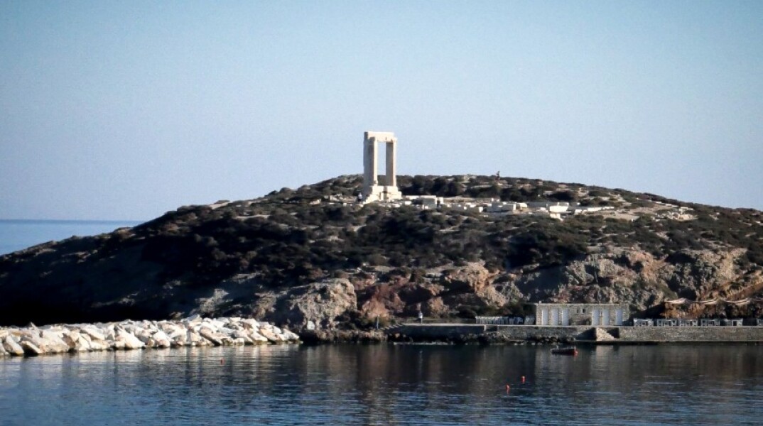 Τουρισμός στην Ελλάδα, η Πορτάρα της Νάξου