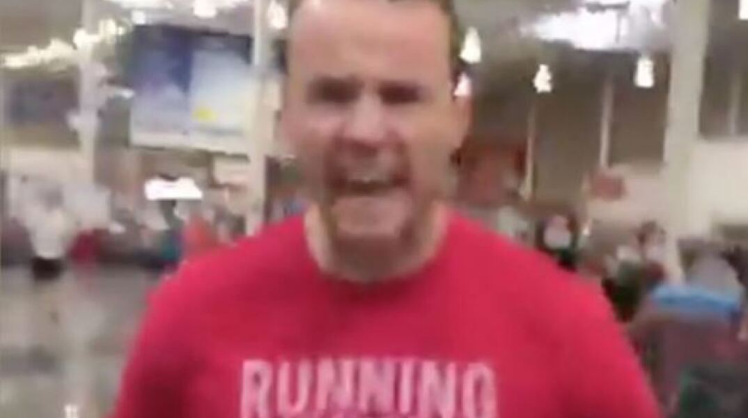 O ασφαλιστής που απολύθηκε