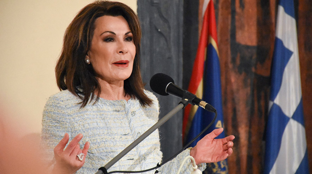 Γιάννα Αγγελοπούλου - Θλίψη και οργή για τη μετατροπή της Αγίας Σοφίας σε τζαμί