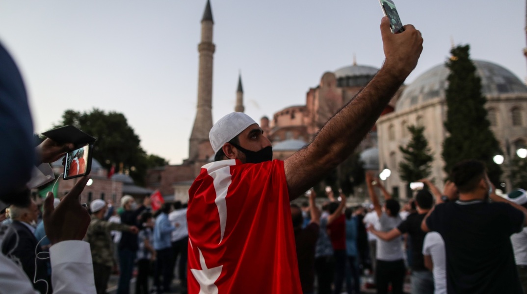 Η Τουρκία προσθέτει ένα μεγάλο αγκάθι στην ειρηνική συνύπαρξη λαών, αναφέρει δήλωση του Πατριάρχη Αλεξανδρείας Θεόδωρου για την Αγία Σοφία