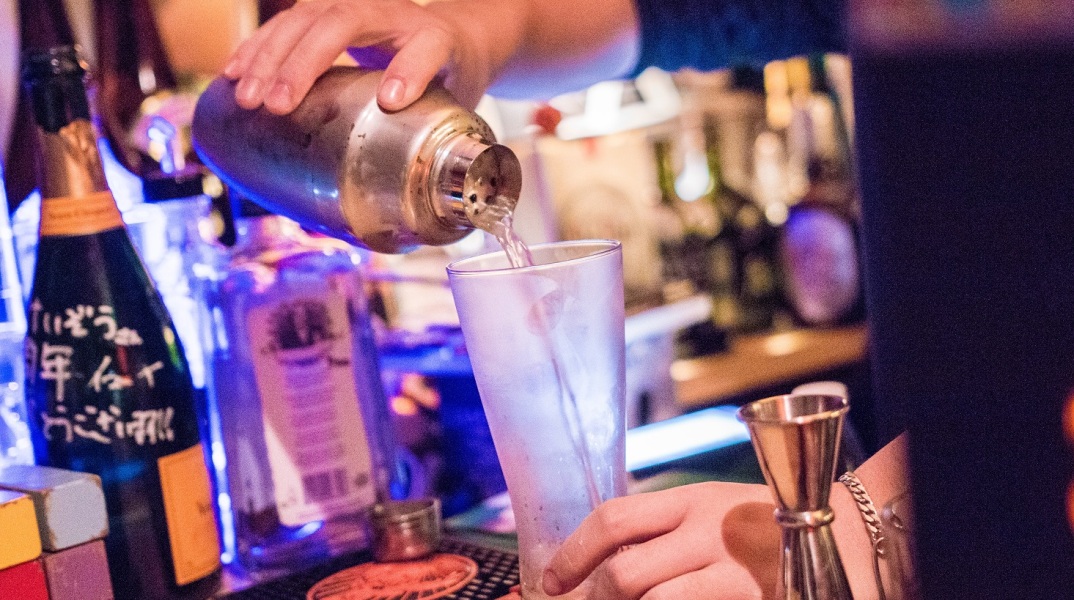 Κορωνοϊός: Στα μπαρ του Μόντρεαλ κάνουν τεστ για να πιουν ποτό